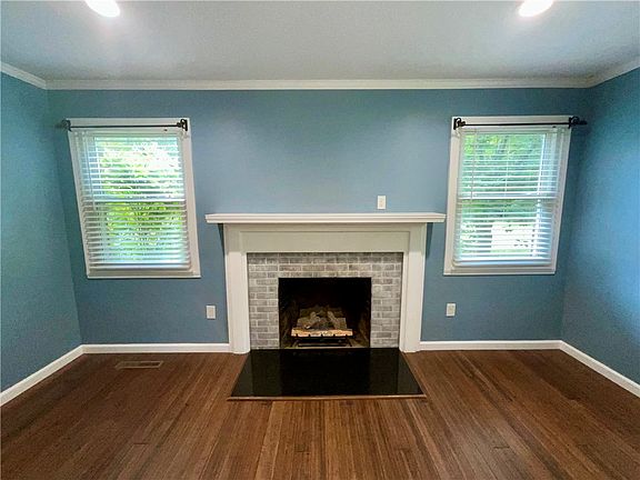 4th image of 202 Muller Rd