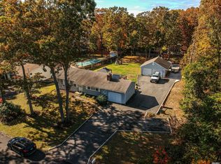 20 Hillcrest Dr, Smithtown, NY 11787