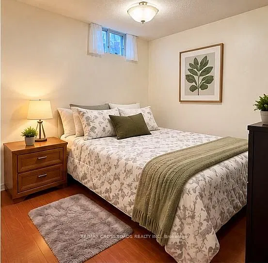 2 bed, $1,600 — Photo 4