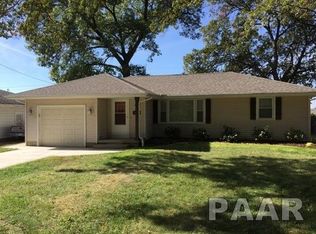 4107 S Baker Ln, Peoria, IL 61607