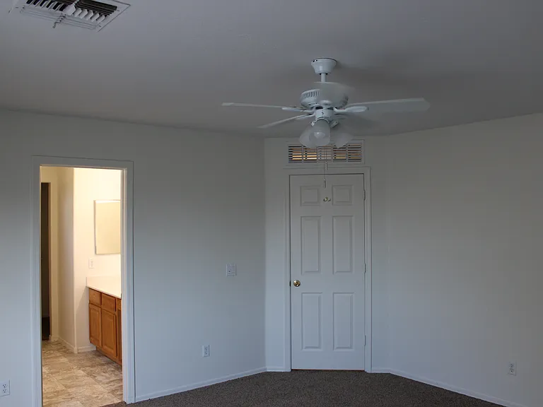 2568 W Tanner Ranch Rd — Photo 23
