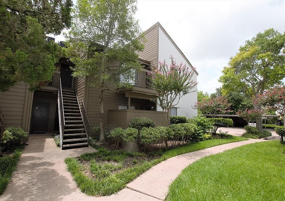 1st image of 10047 Westpark Dr APT 39