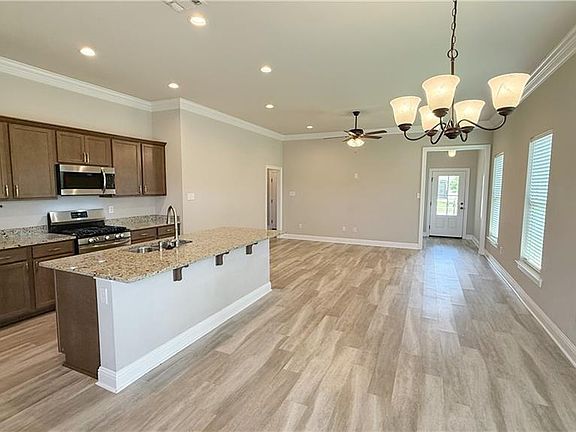 3rd image of 39073 Honorable Oaks Ave