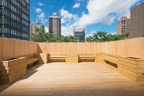 Rented by Bold New York | media 44