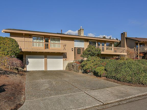 3rd image of 445 174th Pl NE