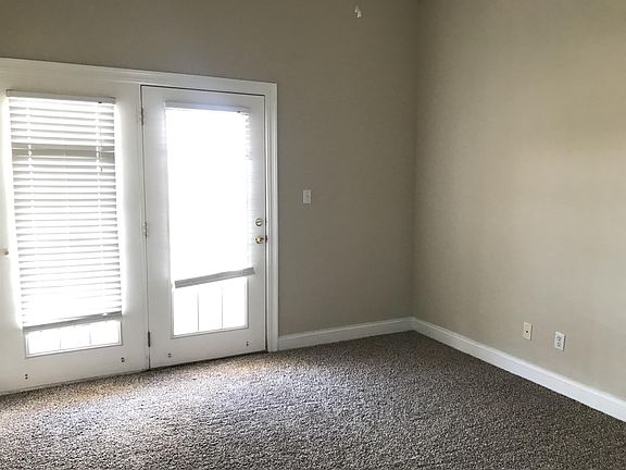 3rd image of 4507 Furling Ln Unit 306-1