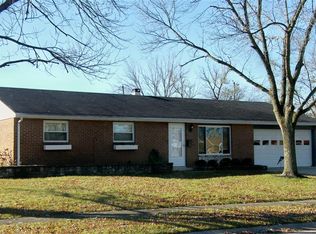 301 Porter Dr, Englewood, OH