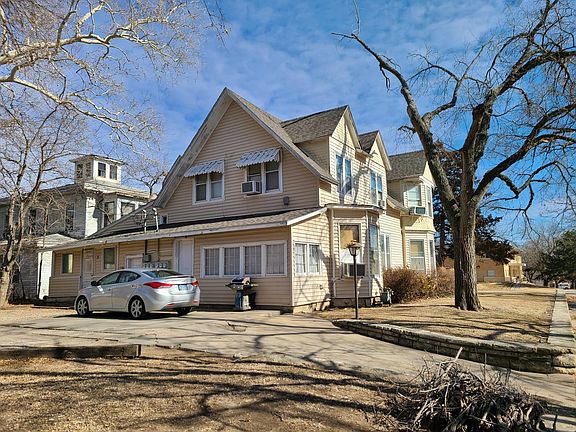 2nd image of 306 N Jefferson St #5