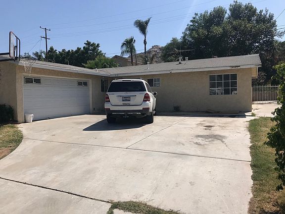 Driveway Garage