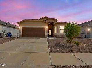 6572 Julianna Ln, El Paso, TX 79932