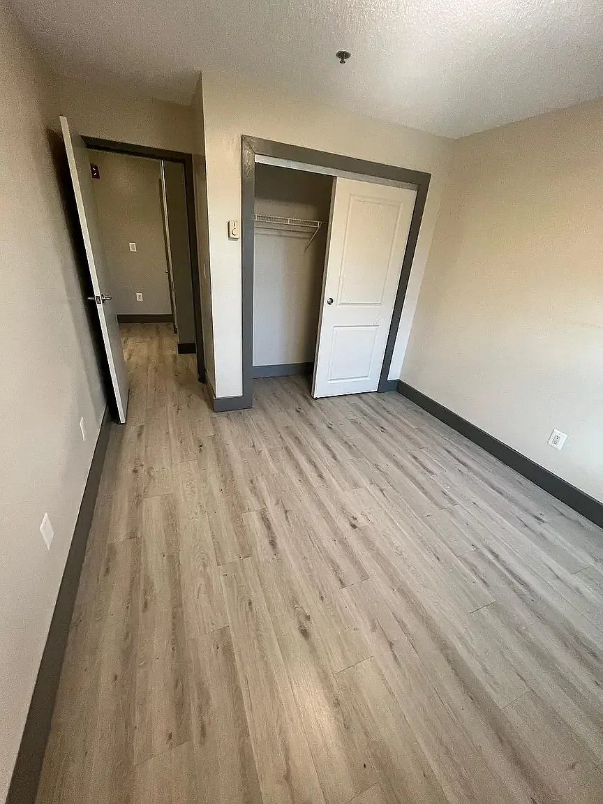 2 bed, 950 sqft, $1,750 — Photo 4