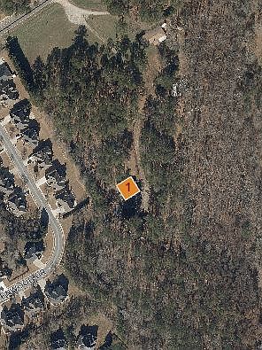 1st image of 3584 River Dr
