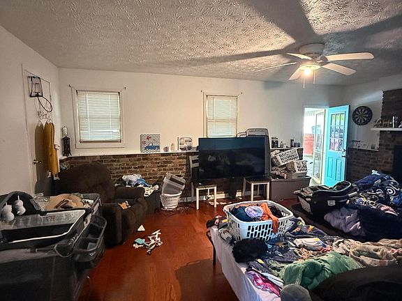 5th image of 46 Wendall Ln