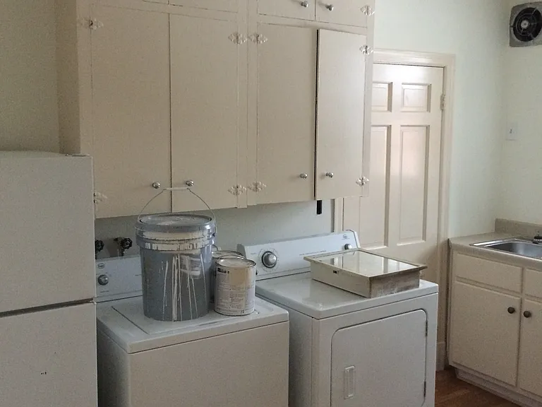 534 Logan St — Photo 7