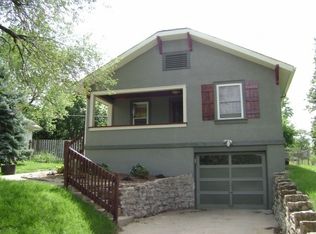 3612 N Monroe Ave, Kansas City, MO 64117