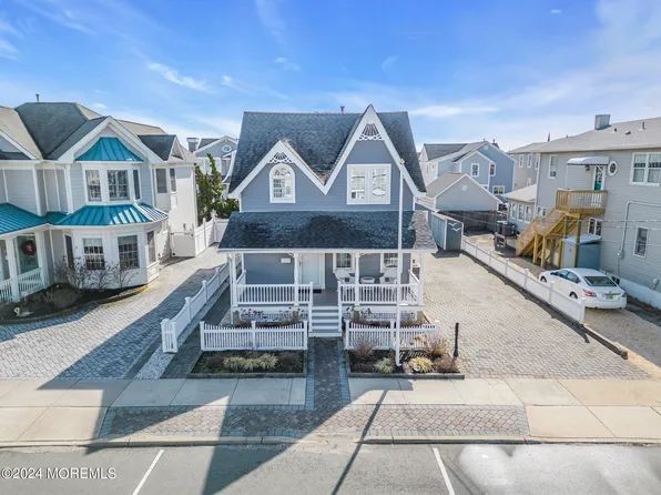 12 Reese Ave, Lavallette, NJ 08735
