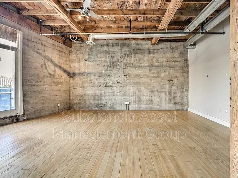 222 E Main St #B — Photo 16