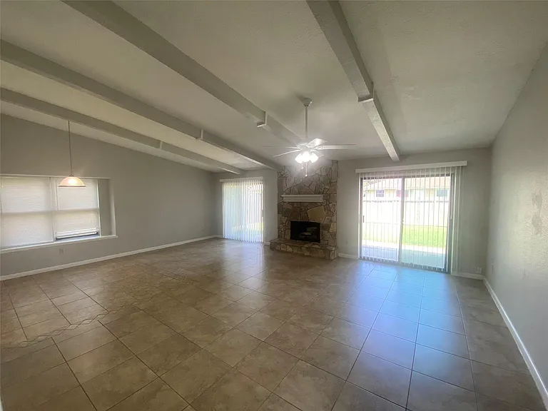 1330 Somercotes Ln — Photo 3