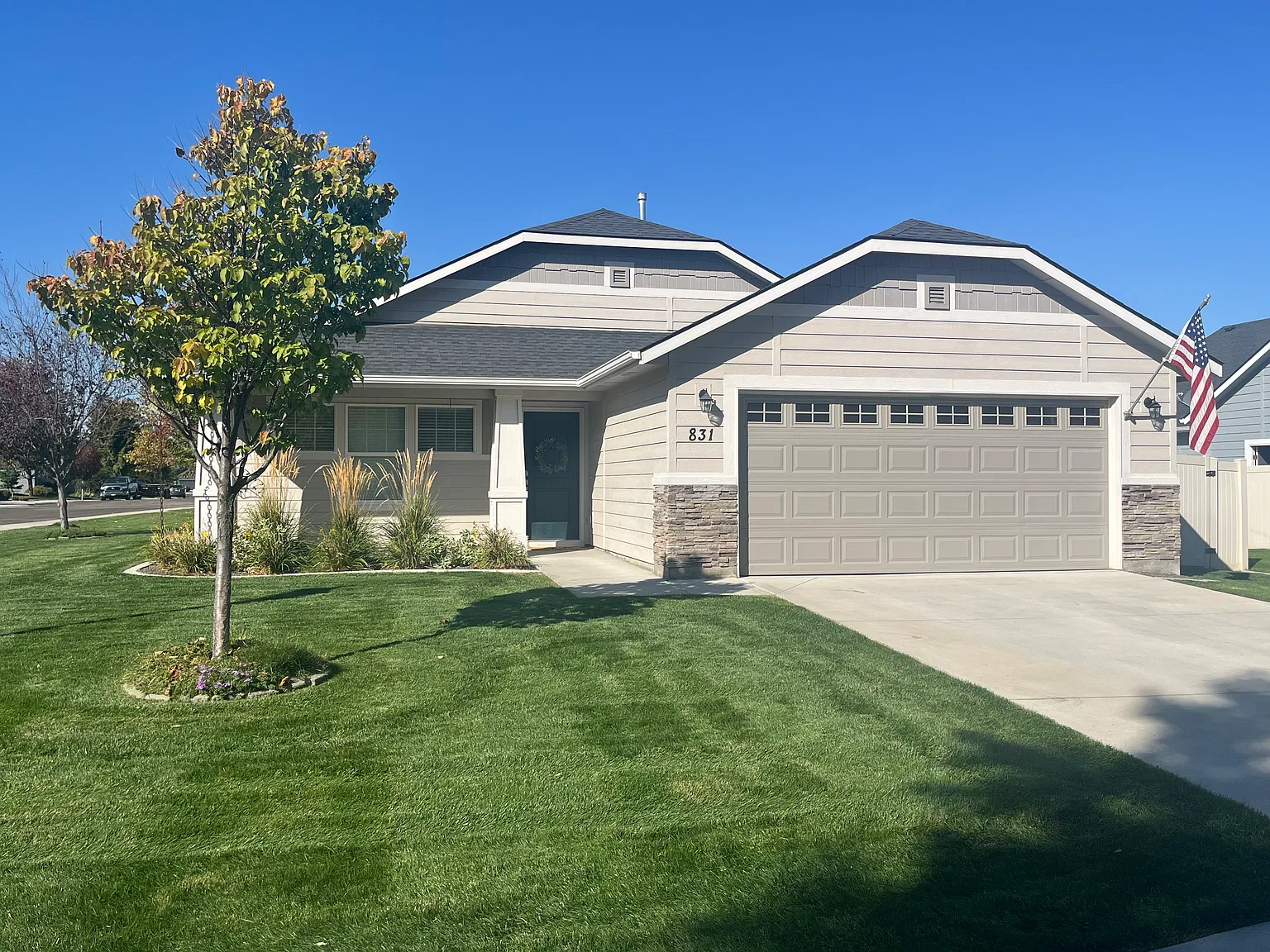 3 bed, 1606 sqft, $2,300 — Photo 2
