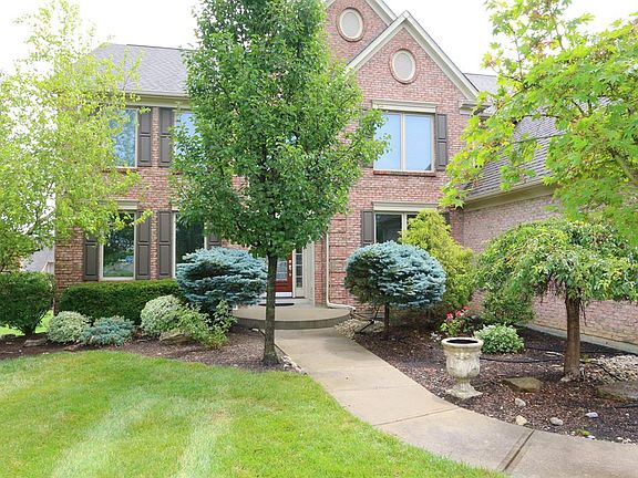 2nd image of 3906 Marquis Ln