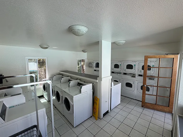 7500 Parkway Dr #100 — Photo 9