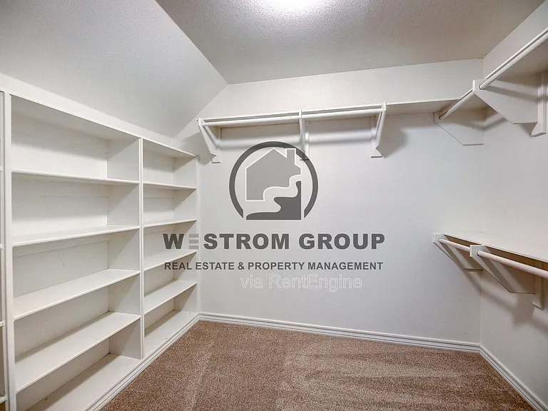 5855 Pecan Chase — Photo 32