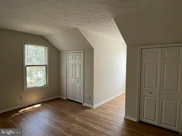 406 Williamsburg Ct — Photo 17