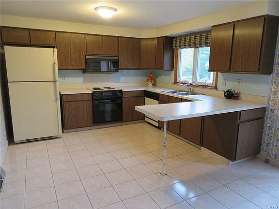 2nd image of 111 Emerald Dr