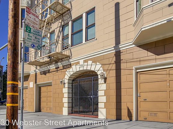 3rd image of 3130 Webster St APT 26