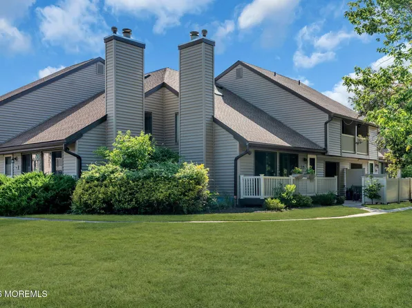 95 Cotswold Circle #3, Ocean Twp, NJ 07712