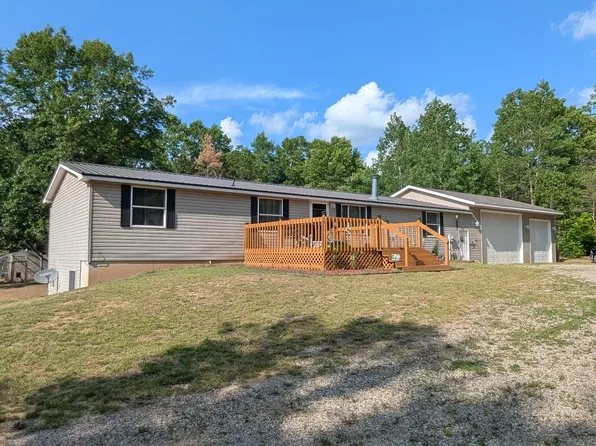 17122 Kent Ave, Morley, MI 49336