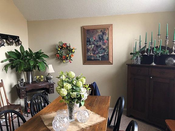 2nd image of 5717 Robins Way