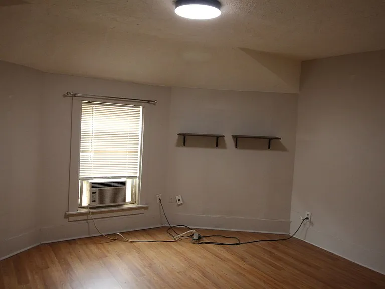 11 Elm St #2 — Photo 7