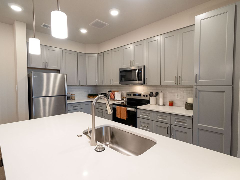 Kitchen with Island (Model 2BD/2BA Apt)