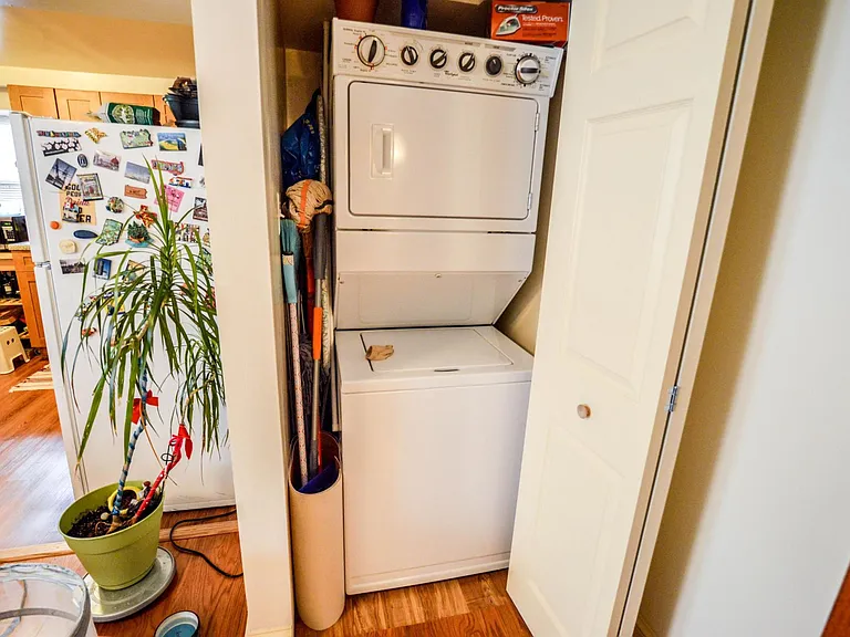 4501 Pine St #1 — Photo 9