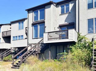 265 Fishing Cove Rd, North Kingstown, RI 02852