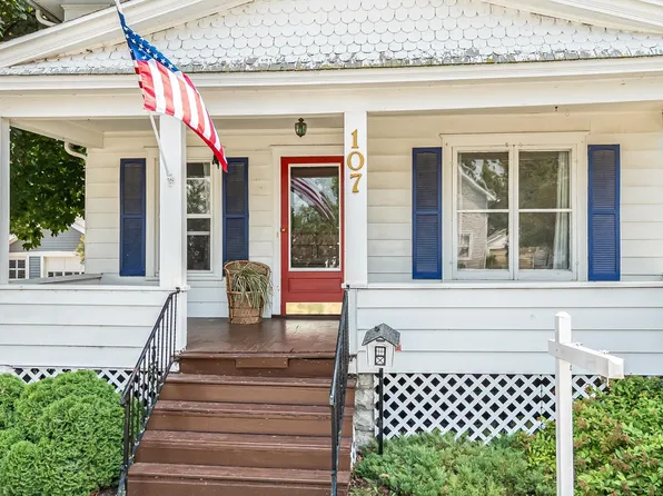107 W 16th Ave, Oshkosh, WI 54902