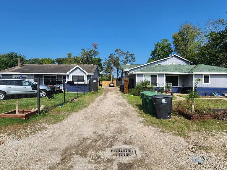 13501 Topeka St #F — Photo 12