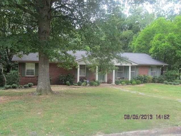 1st image of 1901 Erskine Dr