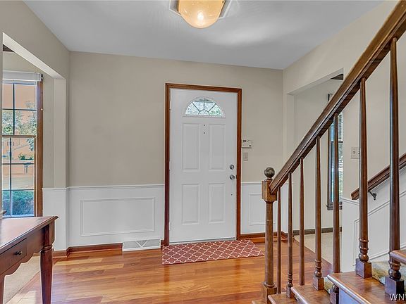 5th image of 266 Wellingwood Dr