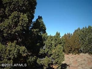 2nd image of 2275 Indian Meadows Rd