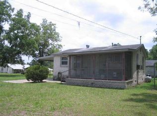 83 W Murrell Ave, Lakeland, GA 31635