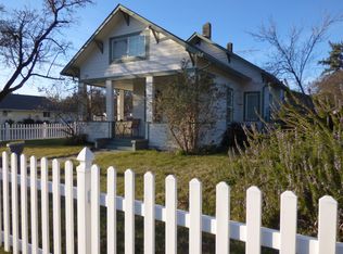 738 SW K St, Grants Pass, OR 97526