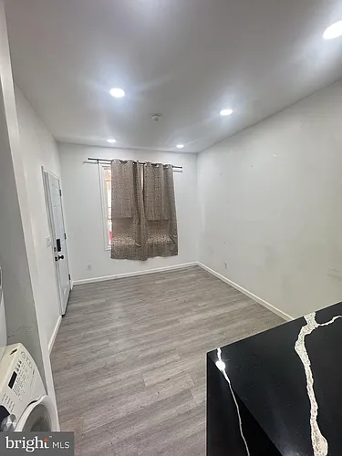 2328 Nicholas St Photo 1