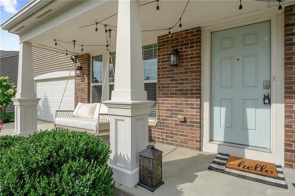 4 bed, 2.5 bath, 4246 sqft, $3,575 — Photo 4
