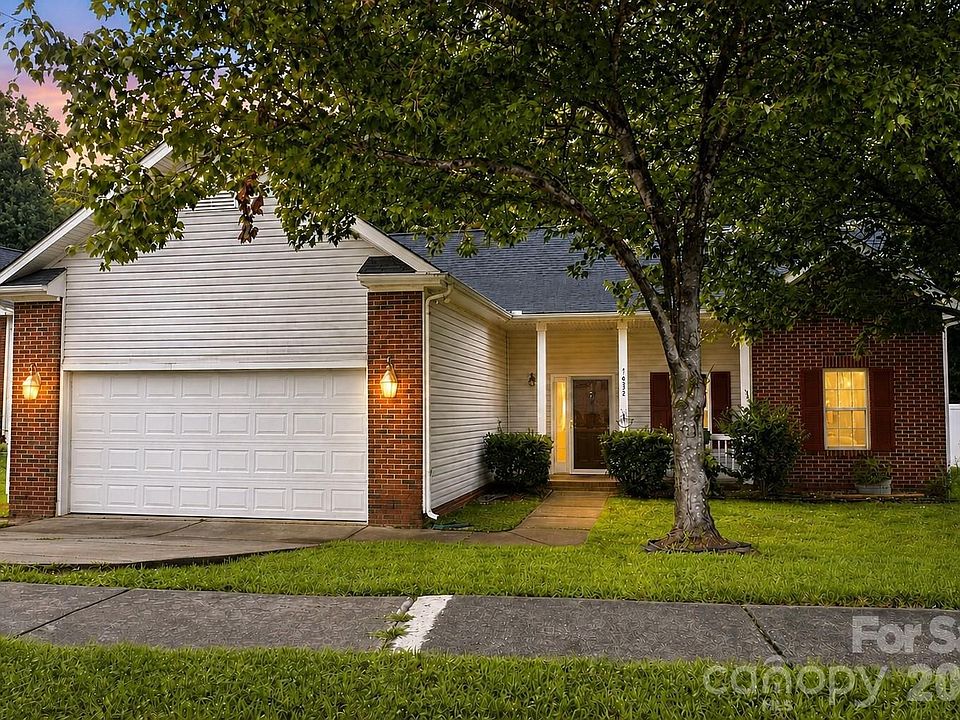 1st image of 7632 Free Bird Ave