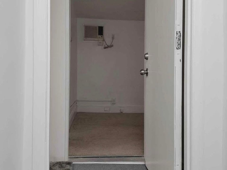 1st image of 707 3rd Ave #2