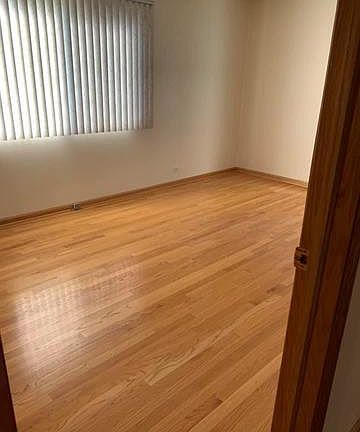 3rd image of 106 Windward Dr