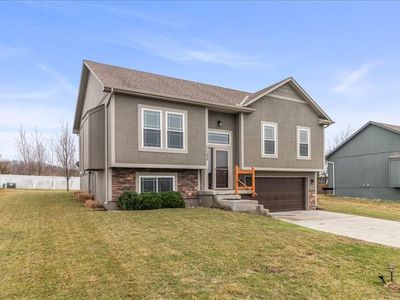 1103 SW 10th Ter, Oak Grove, MO, 64075