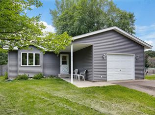 809 Page St SW, Isanti, MN 55040
